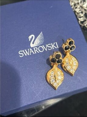 Vintage black and white authentic leaf earrings from Swarovski rare